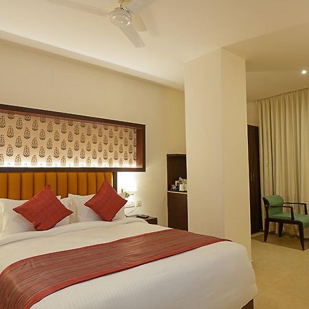 Grand Continent Secunderabad A Sarovar Portico Affiliate Hotel Exterior foto